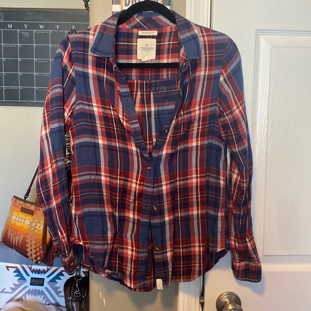 Red white and blue American Eagle plaid top #40